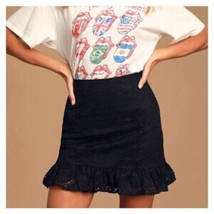 Lulus NWT Skyla Black Lace Eyelet Mini Skirt Size Large Ruffled Bottom